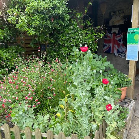 Cross Keys Inn Lydford-on-Fosse Ngoại thất bức ảnh