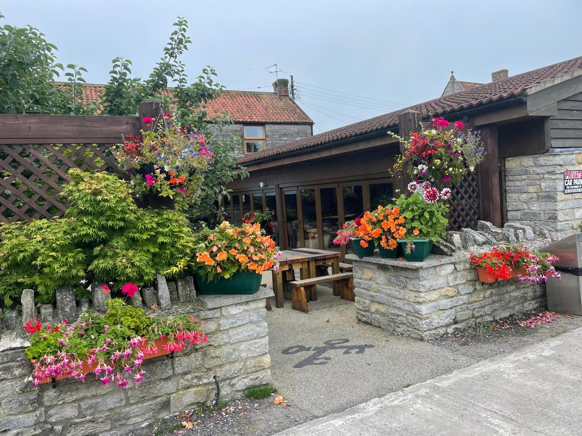 Cross Keys Inn Lydford-on-Fosse Ngoại thất bức ảnh