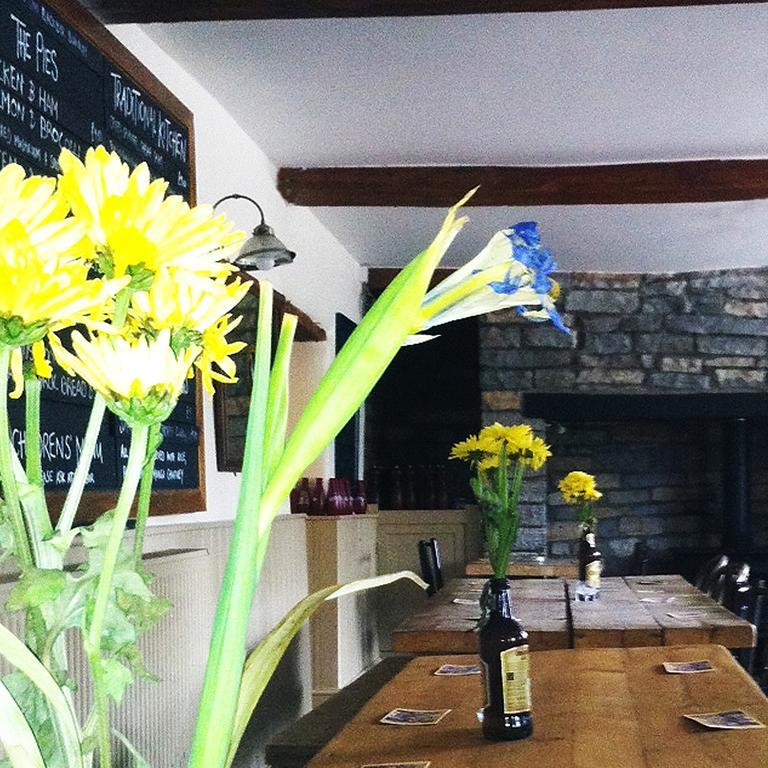 Cross Keys Inn Lydford-on-Fosse Ngoại thất bức ảnh